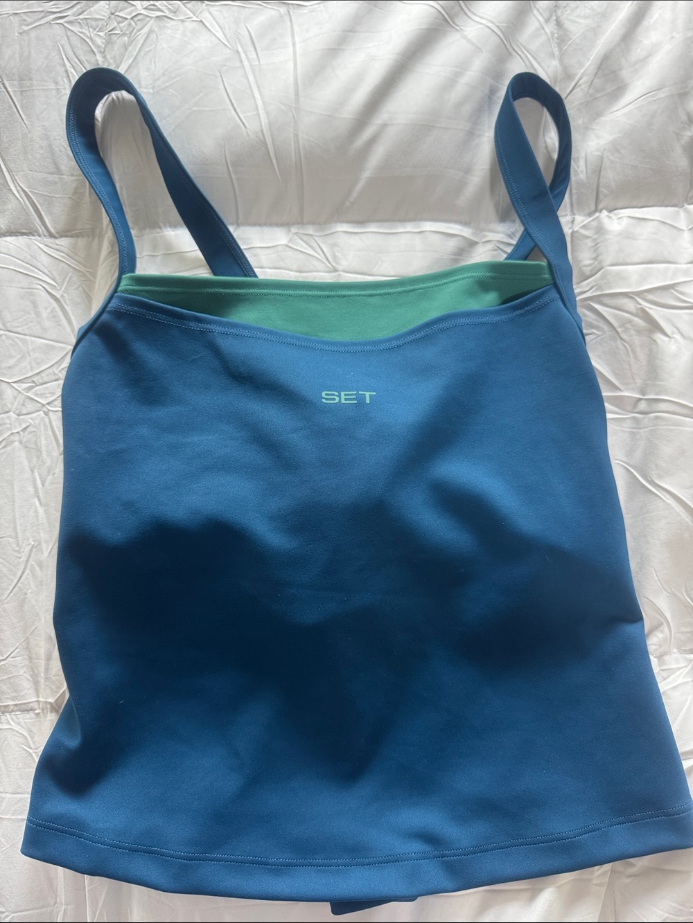 SET Active Limited Edition.  Size Large

Luxform®

Lux Studio Tank